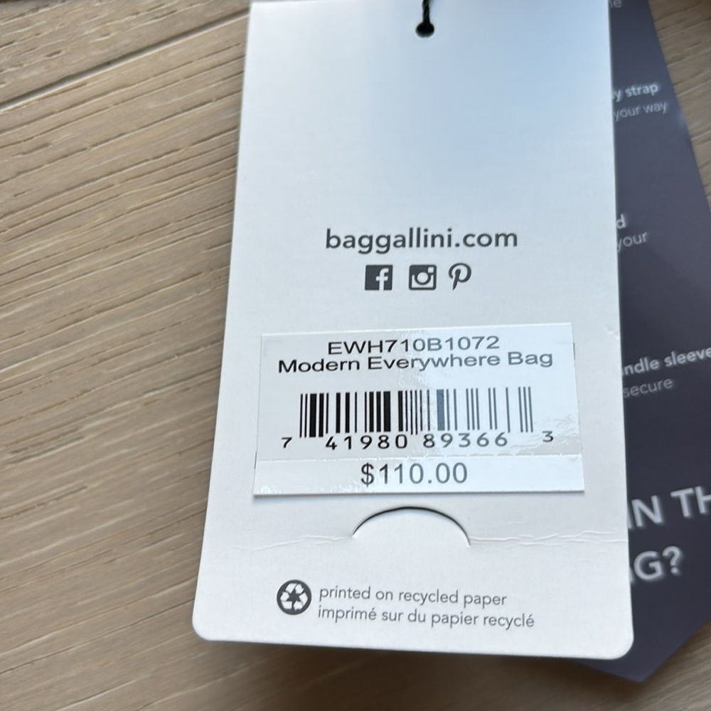 Baggallini Navy Quilted Shoulder Bag - Picture 5 of 6